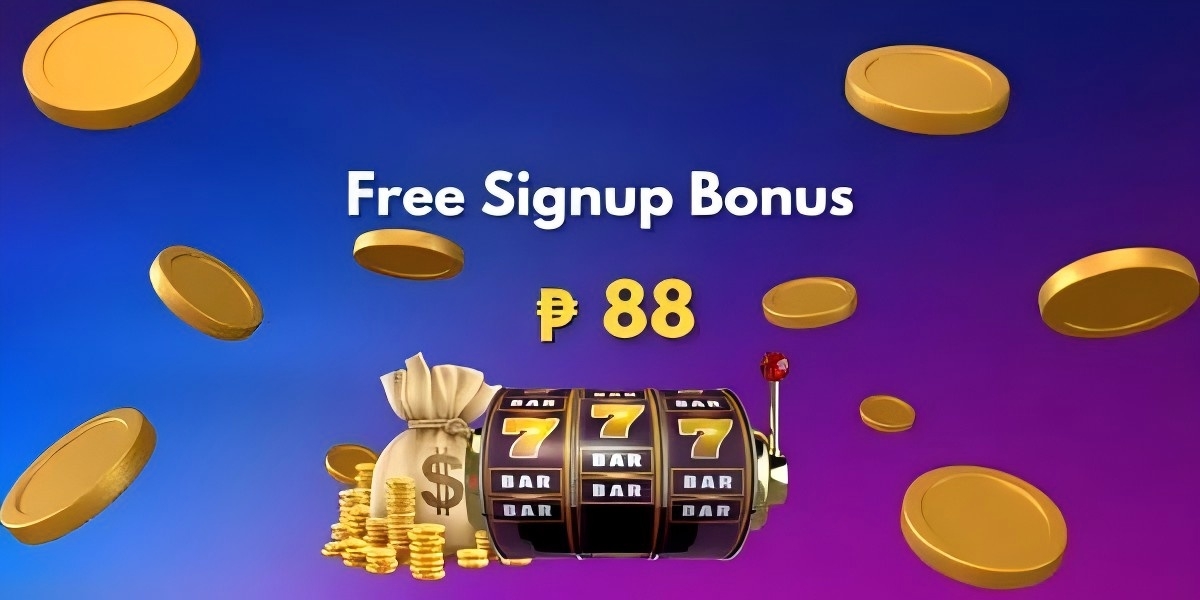 Free signup bonus banner with a triple-seven slot machine and gold coins